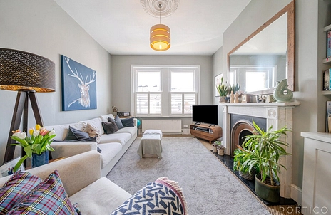 2 bedroom apartment for sale - Devereux Road, London, SW11 - Property View 3