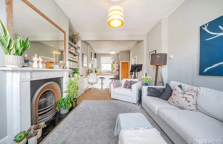 2 bedroom apartment for sale - Devereux Road, London, SW11 - Property View 1