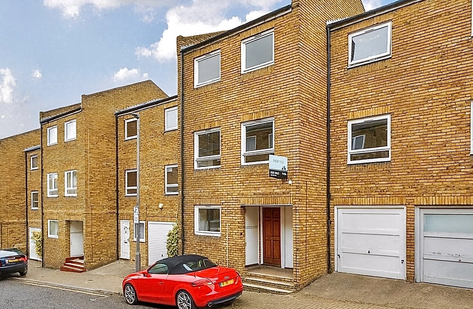 4 bedroom townhouse for sale - Rochelle Close, London, SW11