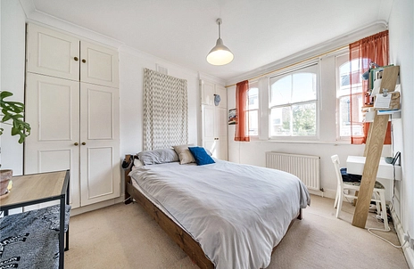 2 bedroom maisonette for sale - Bennerley Road, London, SW11