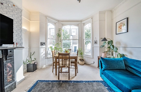 2 bedroom maisonette for sale - Bennerley Road, London, SW11