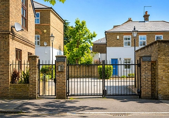 2 bedroom house for sale - Timothy Close, London, SW4 - Property View 1
