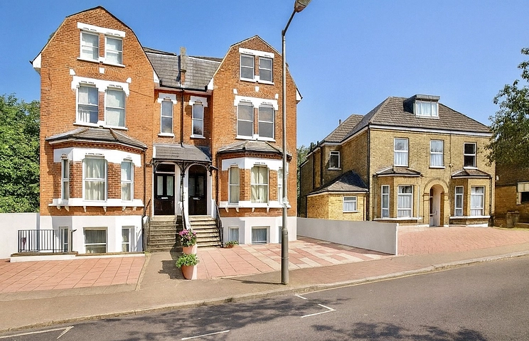 2 bedroom apartment for sale - Culverden Road, London, SW12 - Property View 1