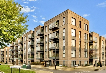 2 bedroom apartment for sale - Bradley Road, London, SW4 - Property View 1
