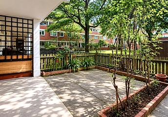 3 bedroom maisonette for sale - Bowstead Court, Parkham Street, London, SW11 - Property View 1