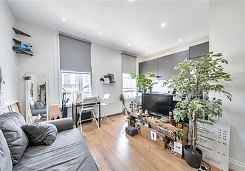 1 bedroom apartment for sale - Elm Park, London, SW2 - Property View 1