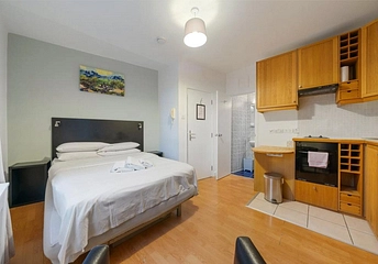 studio to rent - Cartwright Gardens, London, WC1H - Property View 1