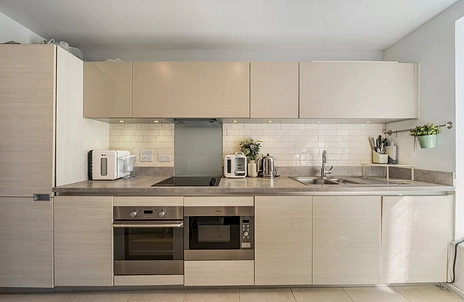 3 bedroom house for sale - Charford Road, London, E16 - Property View 3