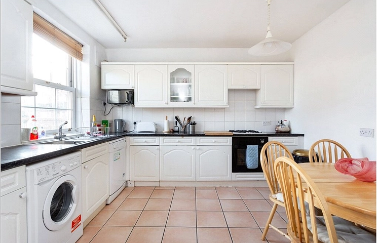 3 bedroom apartment for sale - Worsopp Drive, London, SW4