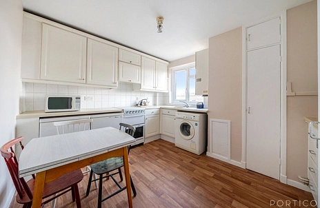 2 bedroom apartment for sale - Battersea High Street, London, SW11
