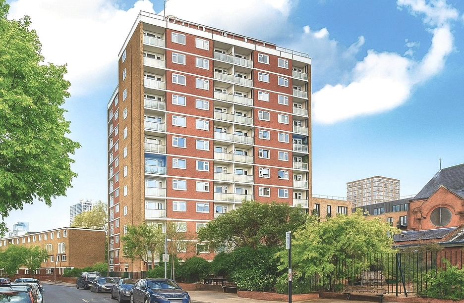 2 bedroom apartment for sale - Battersea High Street, London, SW11 - Property View 1