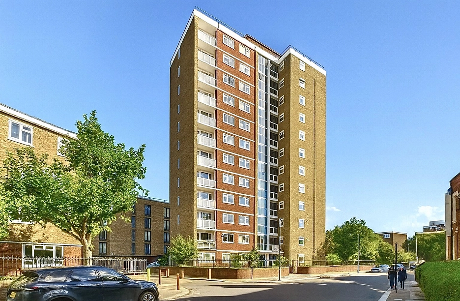 2 bedroom apartment for sale - Battersea High Street, London, SW11 - Property View 1