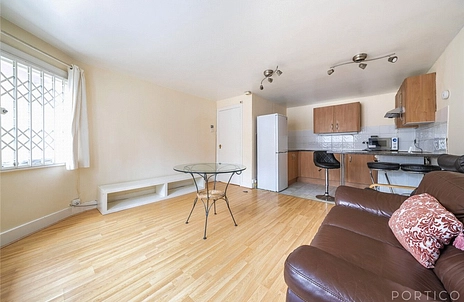 1 bedroom maisonette for sale - Palace Road, London, SW2