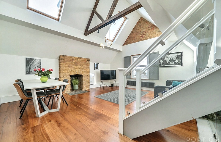 2 bedroom detached for sale - Barston Road, London, SE27