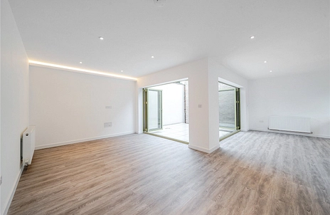 2 bedroom house for sale - Brook Mews, London, N13