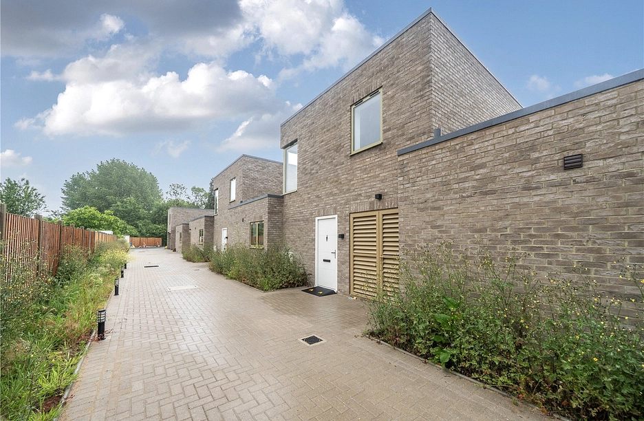 2 bedroom house for sale - Brook Mews, London, N13