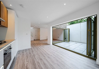 2 bedroom house for sale - Brook Mews, London, N13