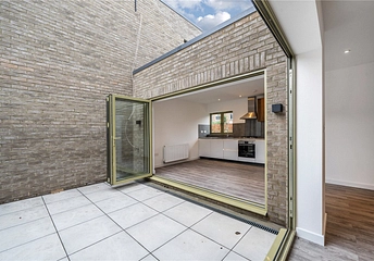 2 bedroom house for sale - Brook Mews, London, N13