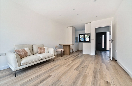 2 bedroom house for sale - Holmwood Road, Enfield, EN3