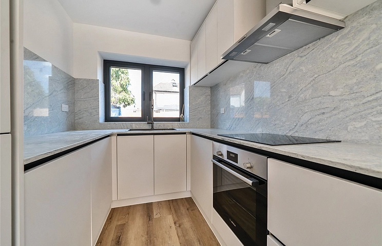 2 bedroom house for sale - Holmwood Road, Enfield, EN3
