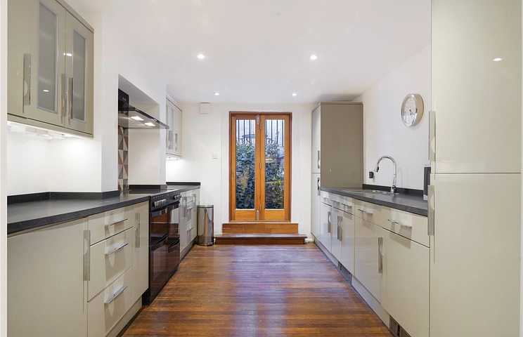 3 bedroom apartment for sale - St. Peter's Street, London, N1