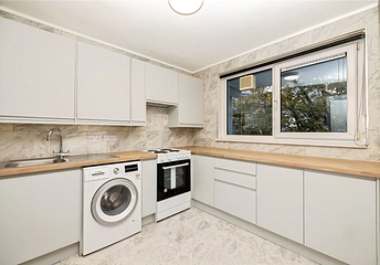 3 bedroom apartment to rent - Battersea Park Road, London, SW8 - Property View 1