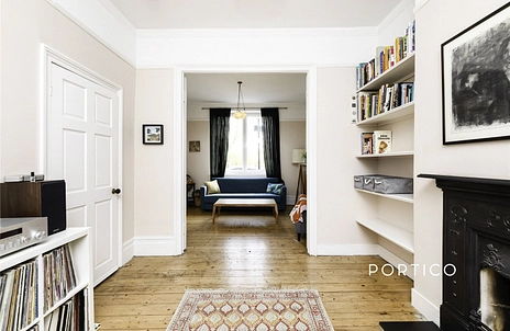 3 bedroom house to rent - Woodford Road, London, E7 - Property View 3