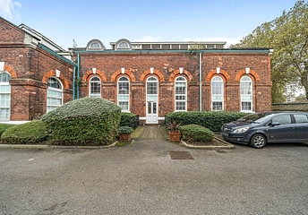 2 bedroom apartment to rent - Woolwich Manor Way, London, E16 - Property View 1