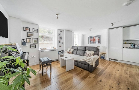 2 bedroom apartment to rent - Woolwich Manor Way, London, E16 - Property View 3