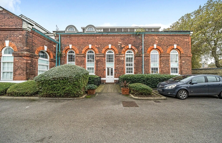 2 bedroom apartment to rent - Woolwich Manor Way, London, E16 - Property View 1