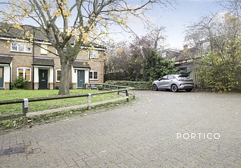2 bedroom apartment to rent - Bryony Close, Loughton, Essex, IG10 - Property View 1