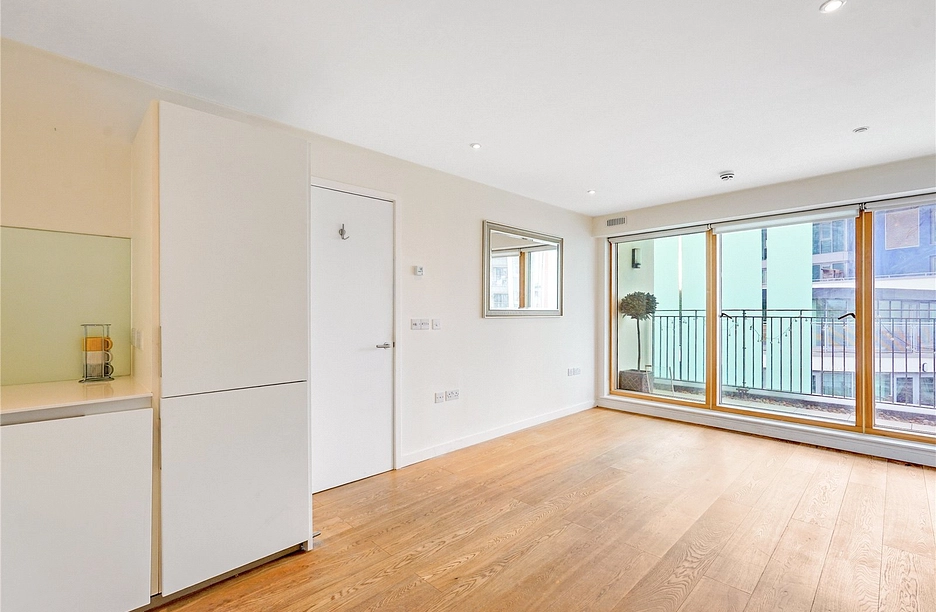 property to rent - Hardwicks Square, London, SW18 - Property View 1