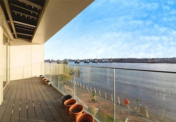 2 bedroom apartment to rent - Admiralty Avenue, London, E16 - Property View 1