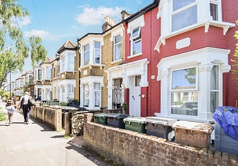 3 bedroom property to rent - Orford Road, London, E17 - Property View 1