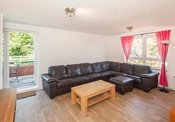 2 bedroom apartment to rent - Hooks Close, London, SE15 - Property View 1