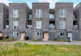 4 bedroom house to rent - Crossness Road, Barking, IG11 - Property View 1