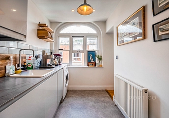 2 bedroom apartment to rent - Cleveland Street, London, W1T - Property View 1