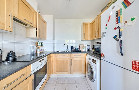 1 bedroom apartment for sale - Fishguard Way, London, E16