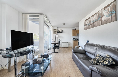 1 bedroom apartment for sale - Fishguard Way, London, E16