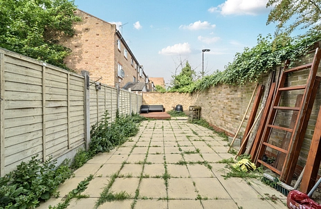 2 bedroom house for sale - Maryland Street, London, E15