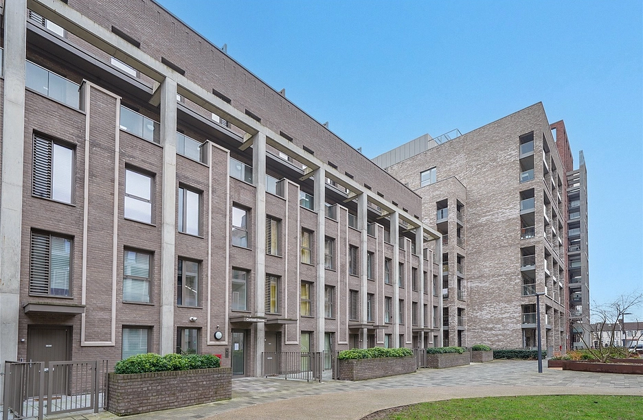 3 bedroom apartment for sale - Shipbuilding Way, London, E13
