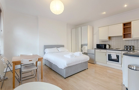 studio for sale - Charleville Road, London, W14