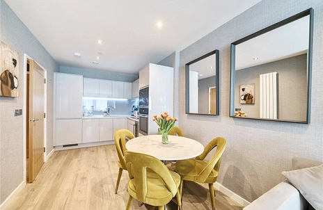 1 bedroom apartment for sale - Centric Close, London, NW1