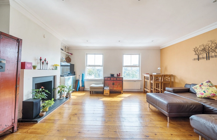 3 bedroom apartment for sale - Wendell Road, London, W12
