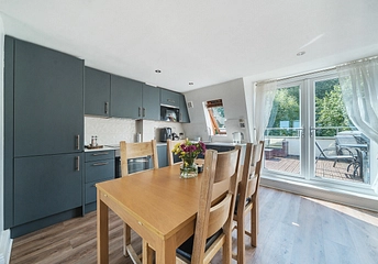 2 bedroom apartment for sale - Westville Road, London, W12