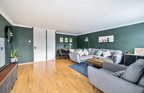3 bedroom maisonette for sale - Tamar Square, Woodford Green, IG8