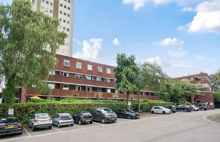 3 bedroom maisonette for sale - Tamar Square, Woodford Green, IG8