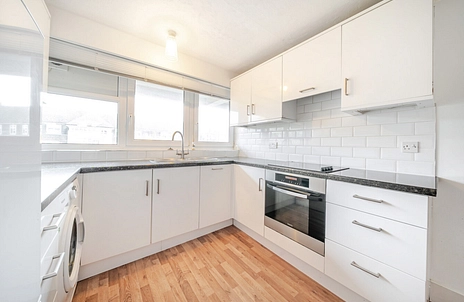 3 bedroom duplex for sale - Culvert Road, London, SW11 - Property View 2