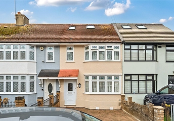 3 bedroom house for sale - Highfield Road, Woodford Green, IG8 - Property View 1