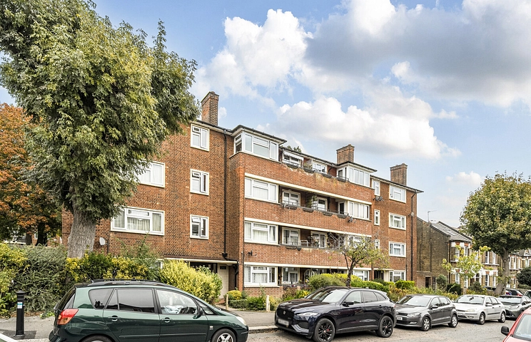1 bedroom apartment for sale - Higham Road, Woodford Green, IG8